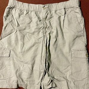 Cotton buttonfly cargo shorts
